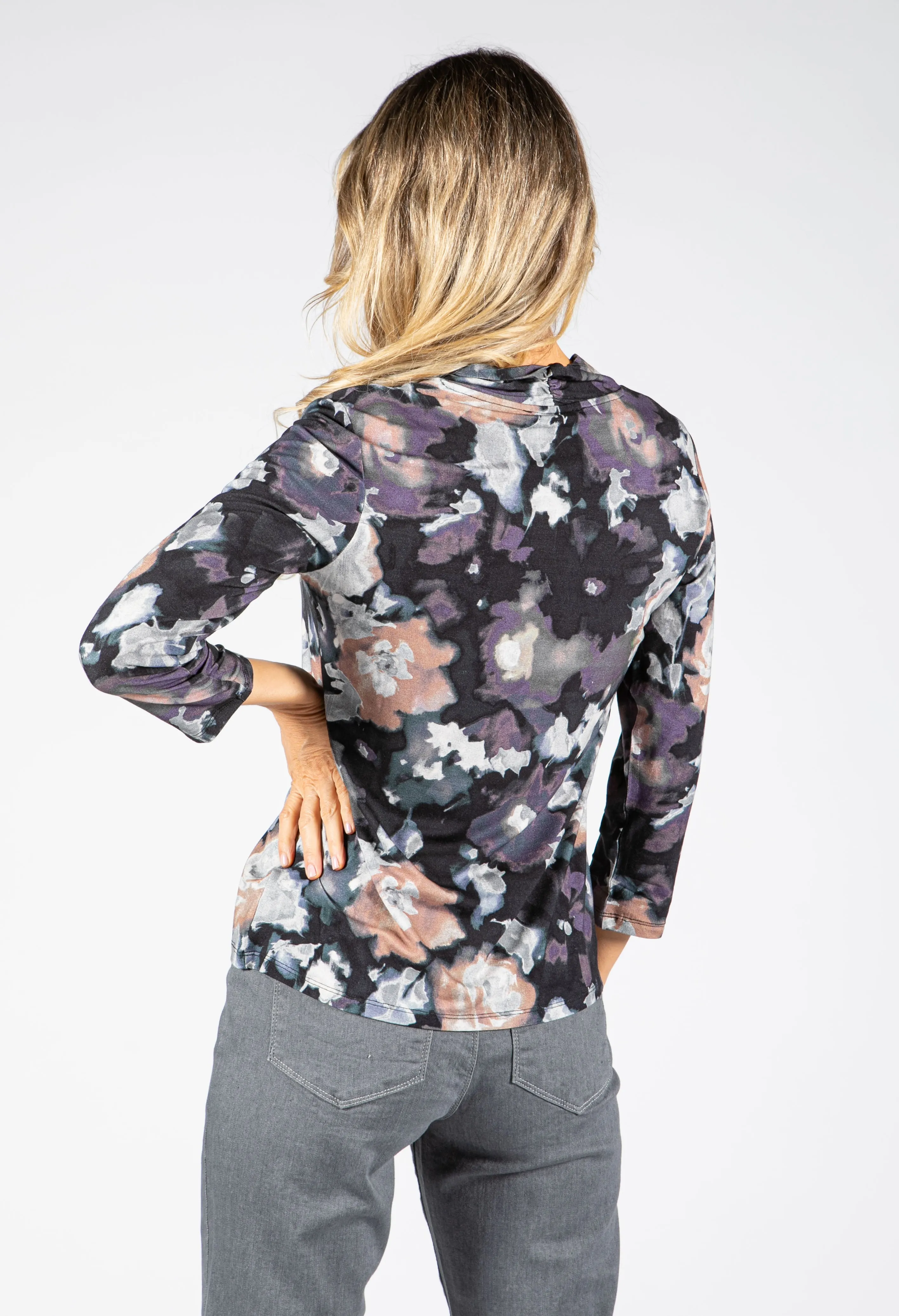 Abstract Pattern Front Seam Top