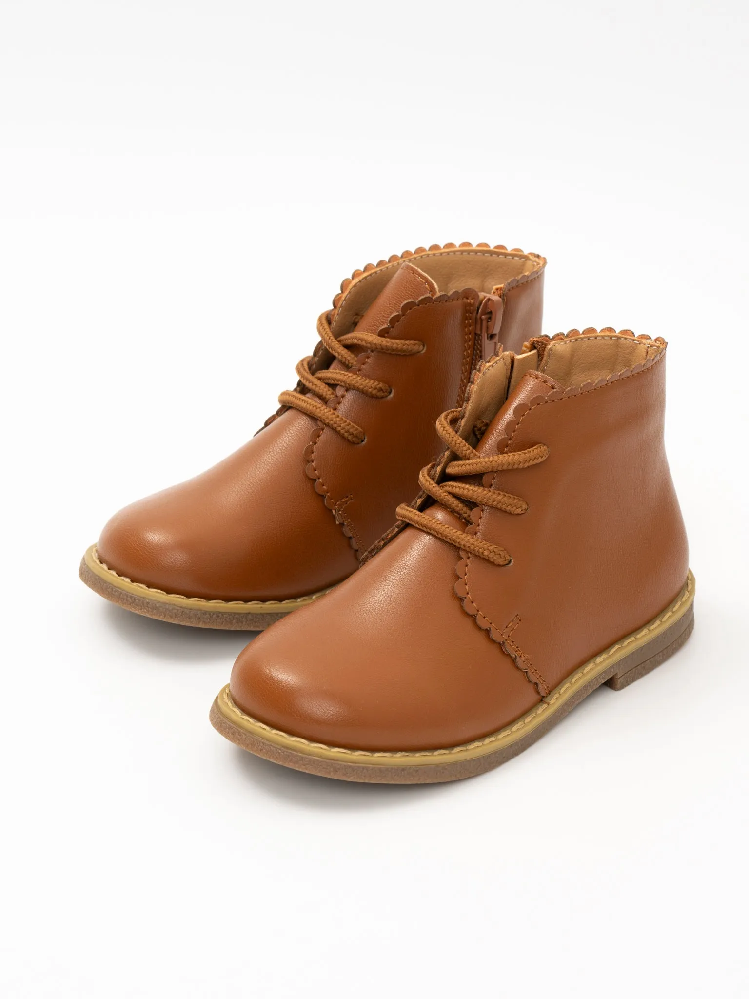 Cinnamon Scallop Trim Boot