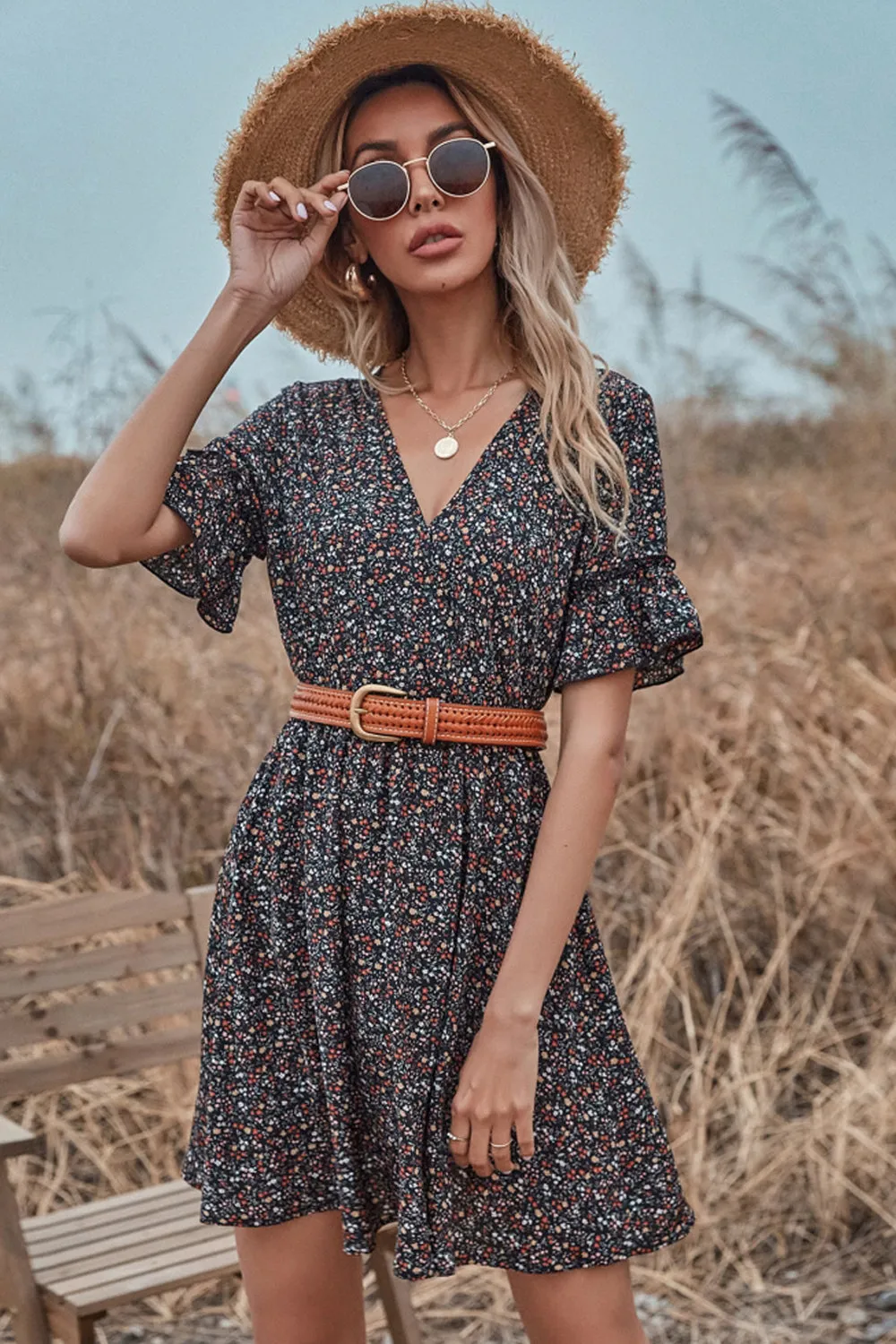 elveswallet Loose V-neck Floral Dress