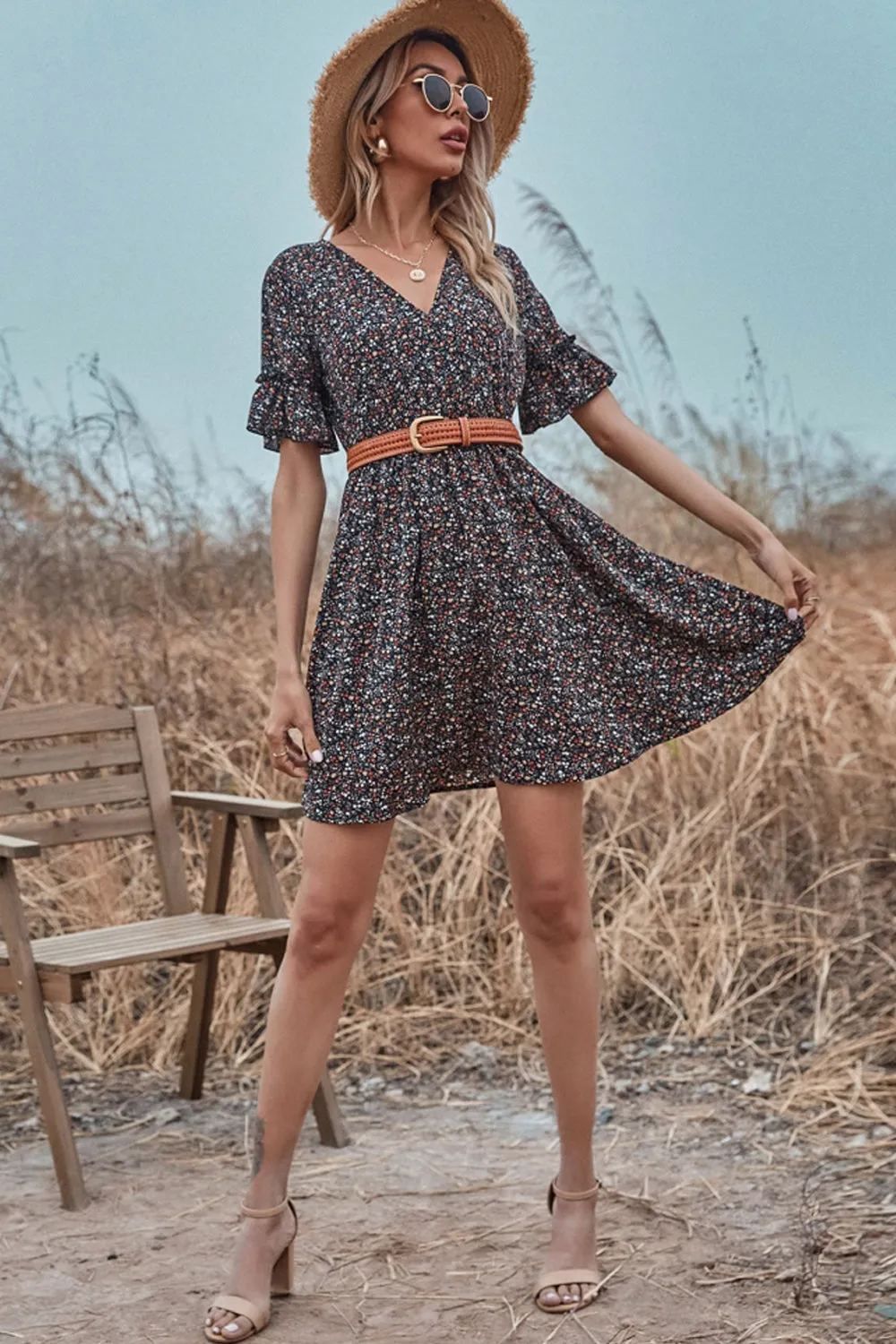 elveswallet Loose V-neck Floral Dress