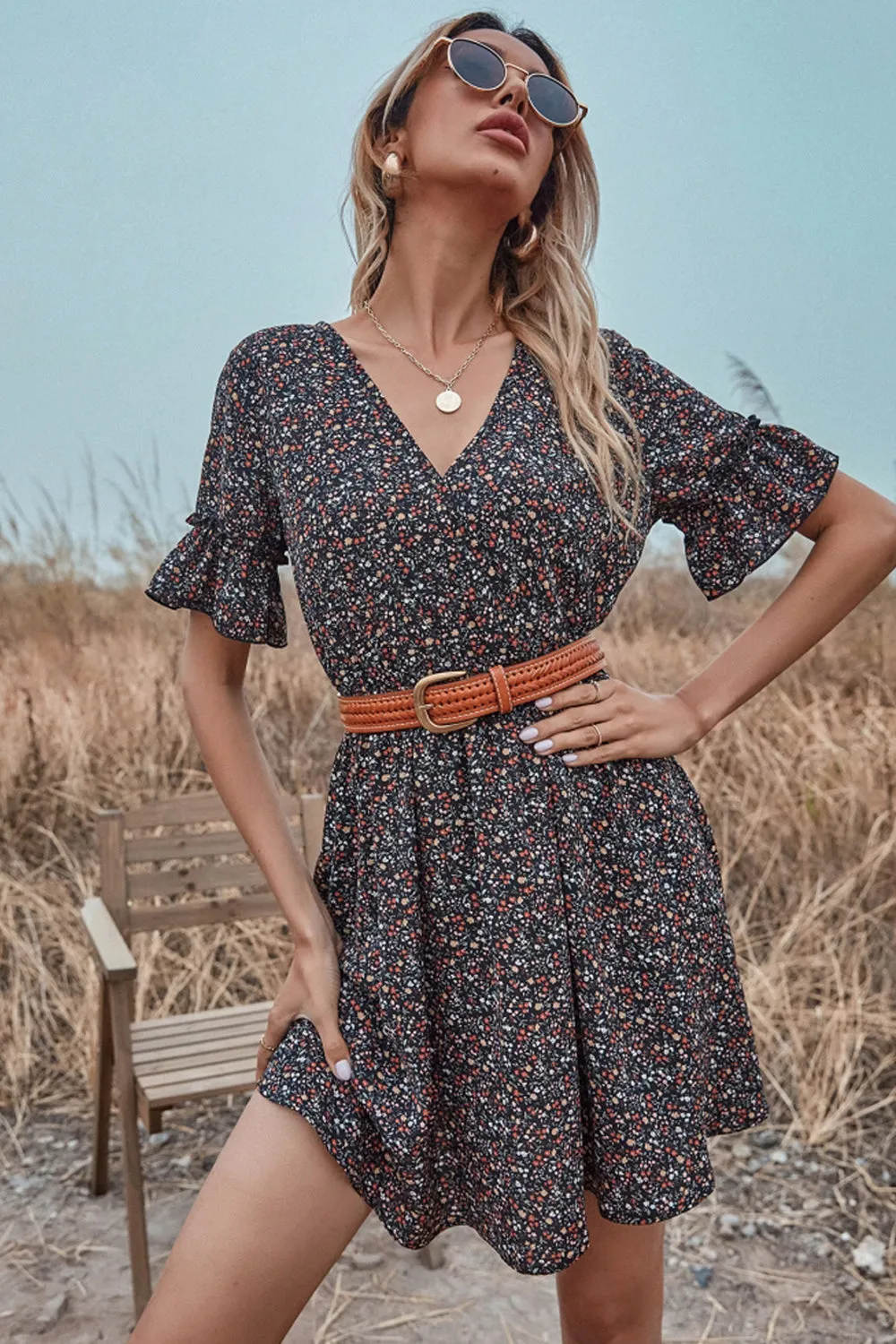 elveswallet Loose V-neck Floral Dress