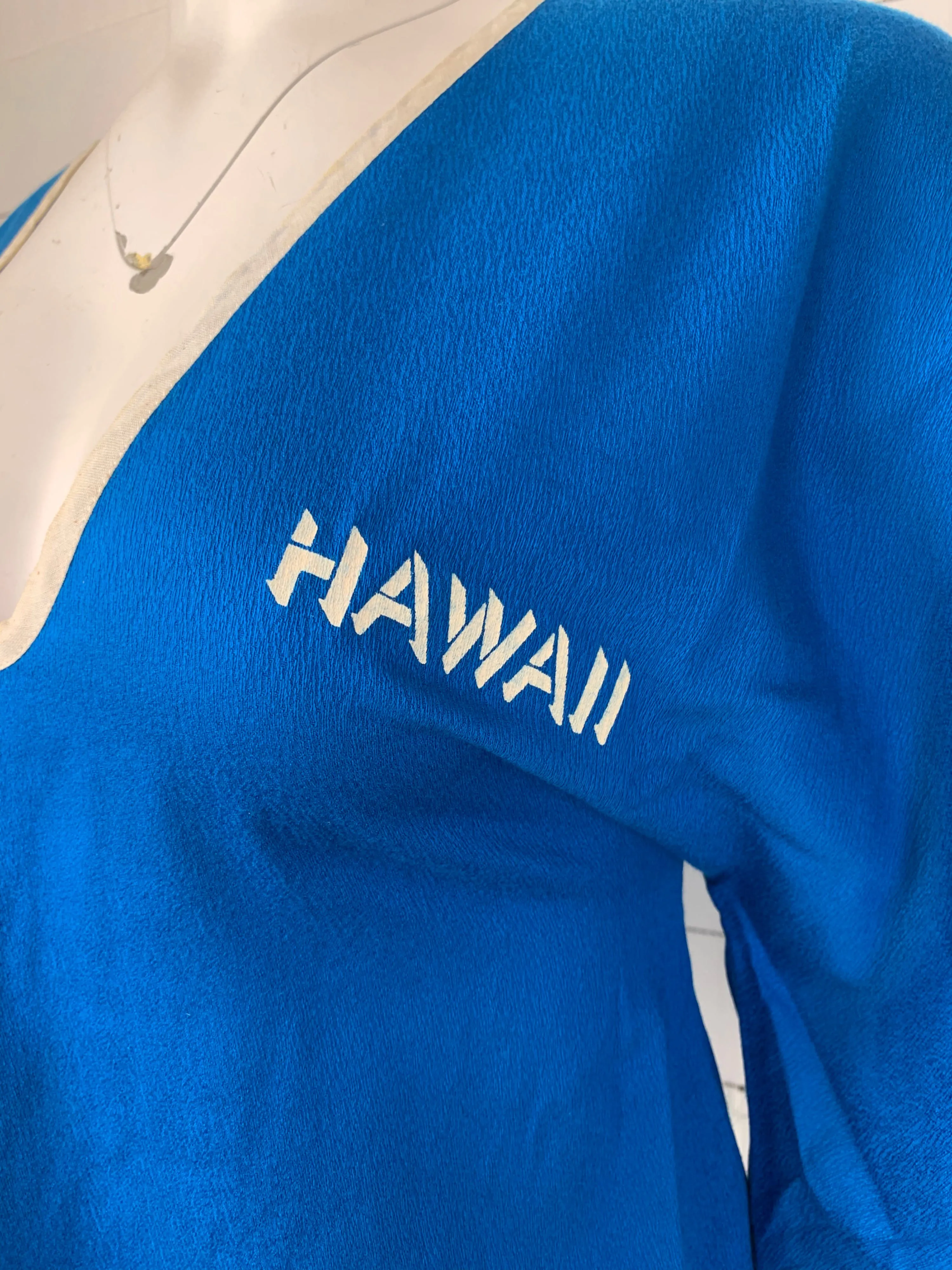 'Hawaii' Tropical Blue Top