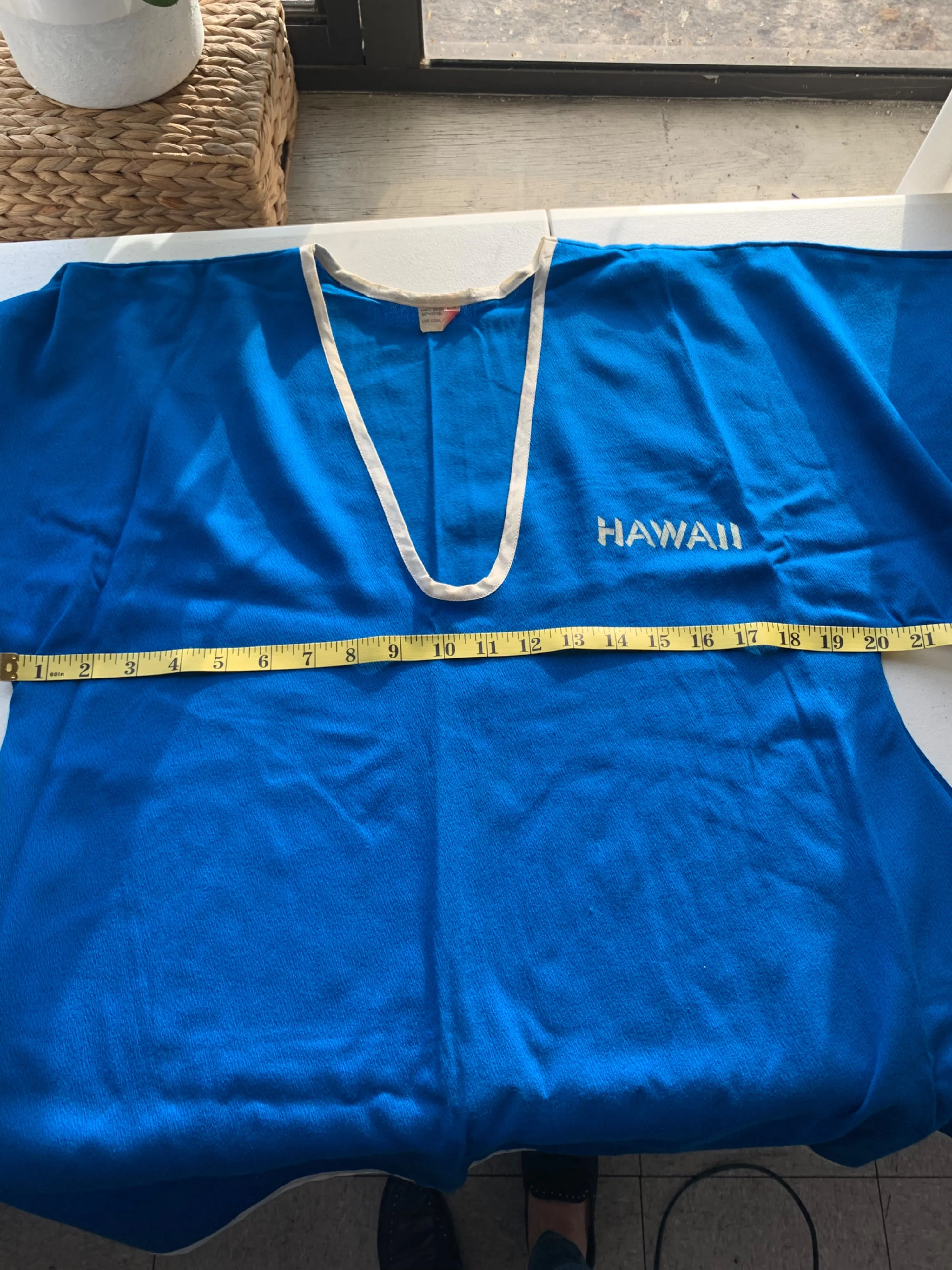 'Hawaii' Tropical Blue Top