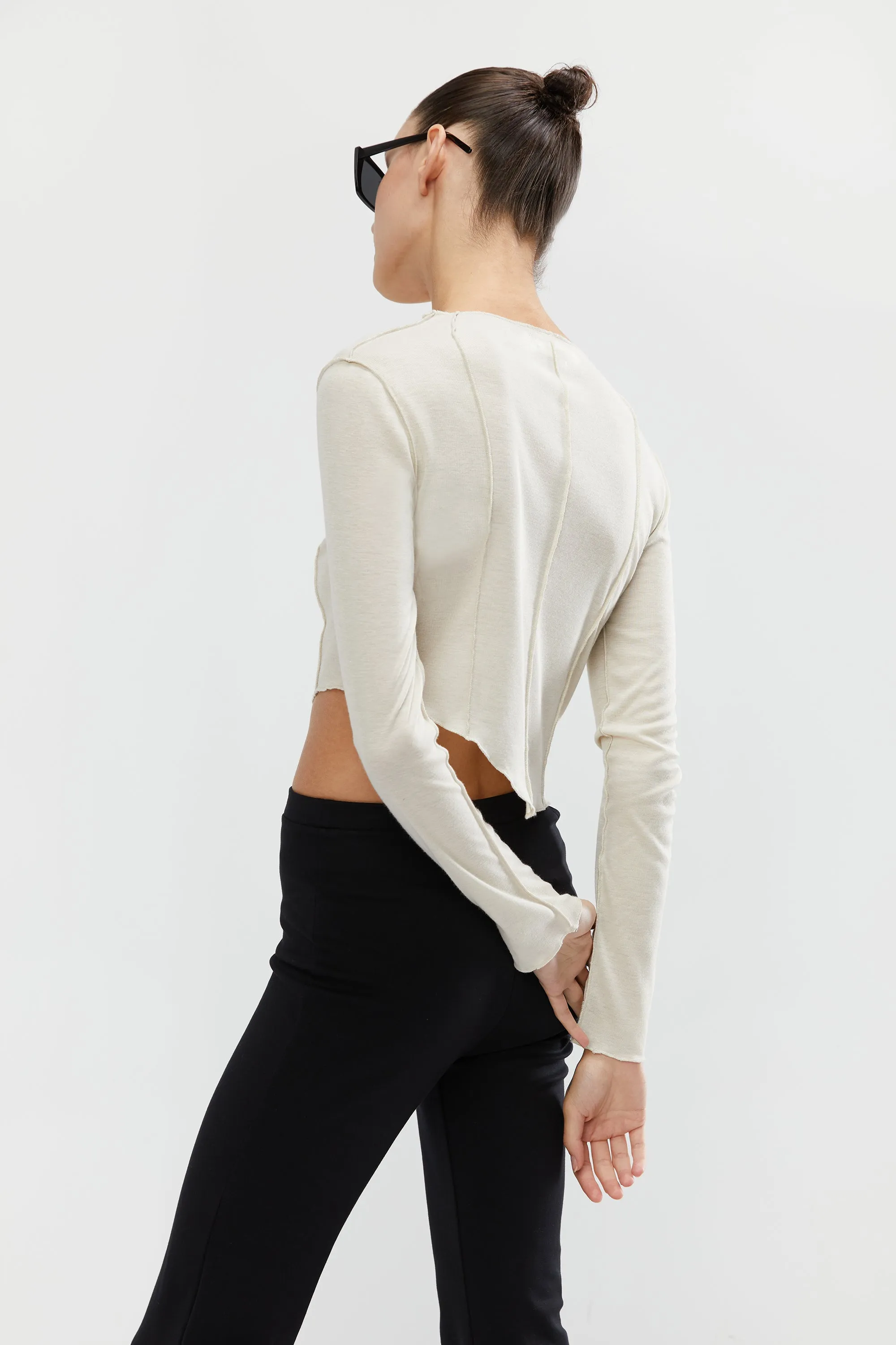 SEAM DETAIL TOP